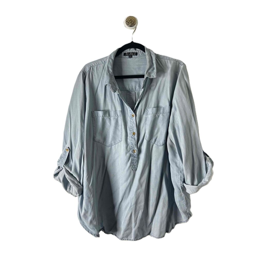 New Leaf Shirt Womens Size 2X Blue Long Sleeve Front Pockets Collared 1/2 button